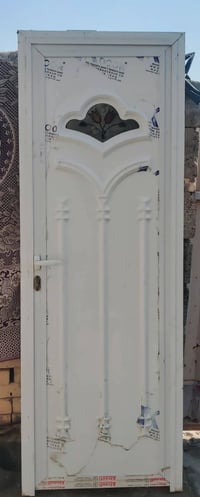 باب المنيوم • جديد • ارتفاع ٢م عرض ٧٠سم