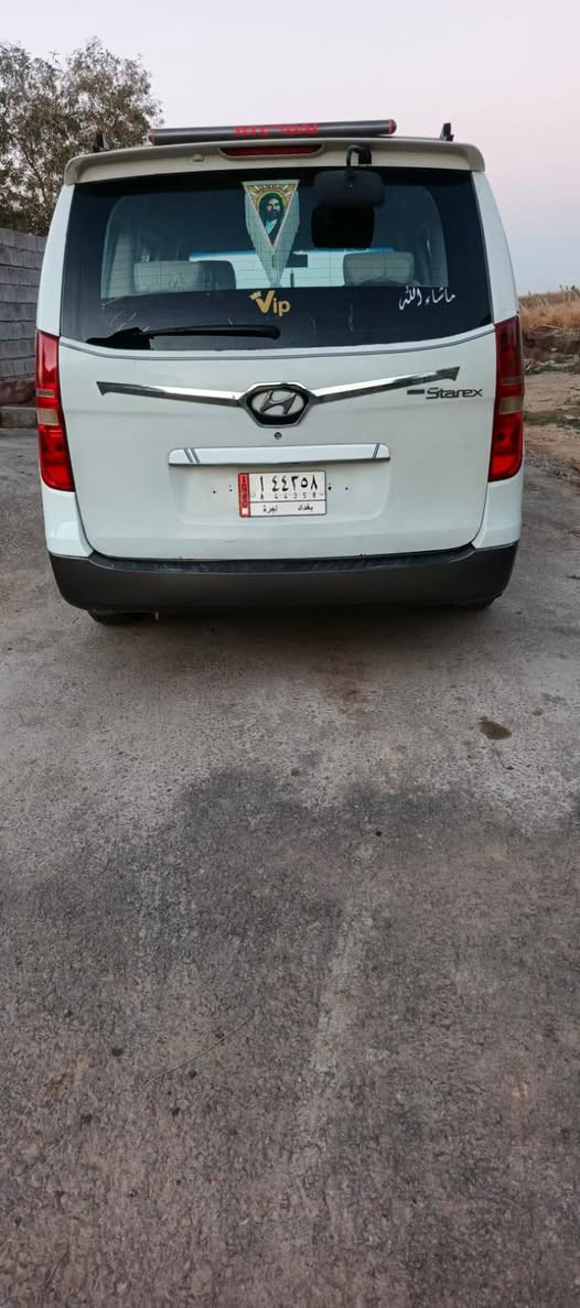 سلام عليكم 
 ستاركس للبيع موديل 2009 رقم بغداد 
صبق بجنطة صبق جامرلق خلفي ليمنة سيارة جاهزة حدادية فول 
غرفتها  كاملة 
الاتصال 
***********
