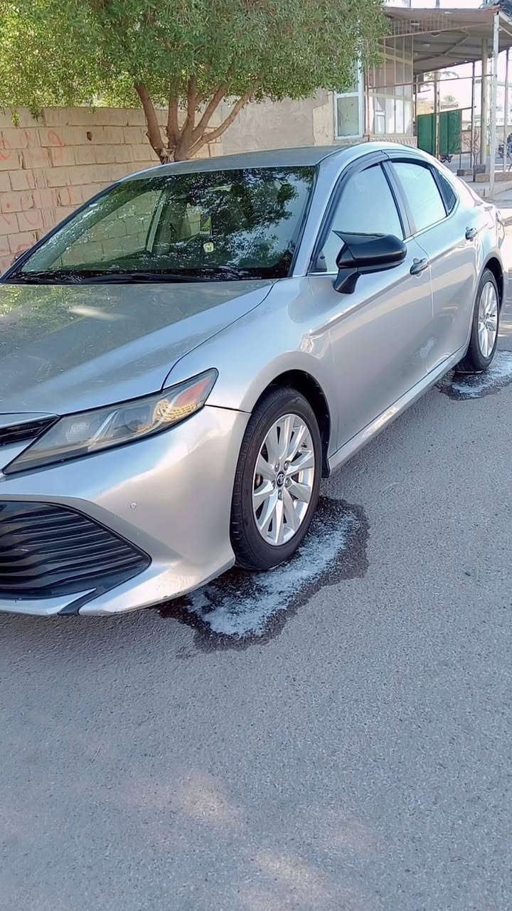 سلام عليكم كامري موديل 2019 حادثه جاملغ او بنيد بدون دواخل كير محرك كله مكفول تبريد ثلج❄ حداديه تخم تاير كله مكفول السعر ١٧٠ او بيه مجال ***********
