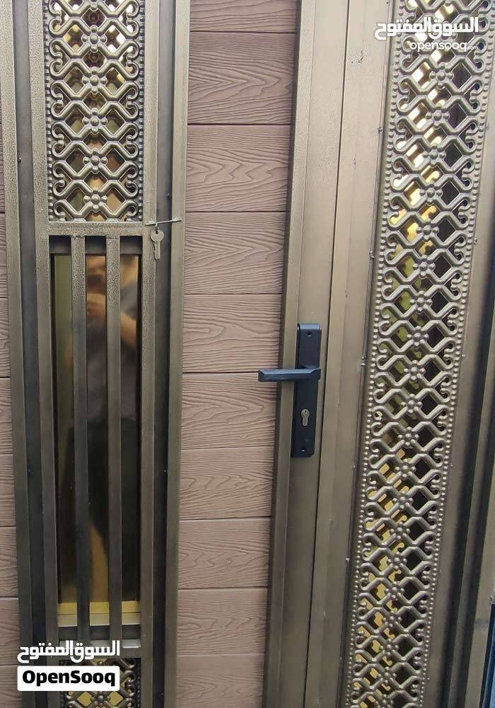 باب جديد طلاقة وربع ارتفاع2متر عرض130
باب ثقيل السعر 175
البصرة


**إذا كنت صاحب هذا الإعلان وتريد حذفه لأي سبب، رجاءا أرسل رسالة إلى الدعم الفني**