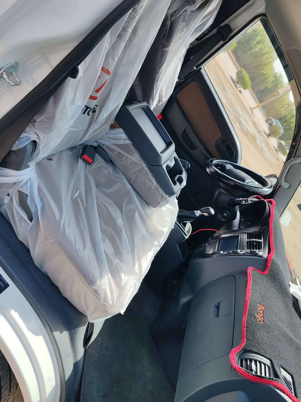 السلام عليك بومه مسكر 2025 سياره جديده زيرو سياره ماشيه 12,000 حقيقي سياره جديده مقفوله كفاله عامه من ضرب ومن صبغ ومن تبديل سياره جير محرك اكسل جدا سياره جاف مكان السياره بابل النيل رقم بغداد مشروع وطني لل 31 باسمي السعر 187 وبيها مجال حق الجيه الاستفسار على هذا ***********
