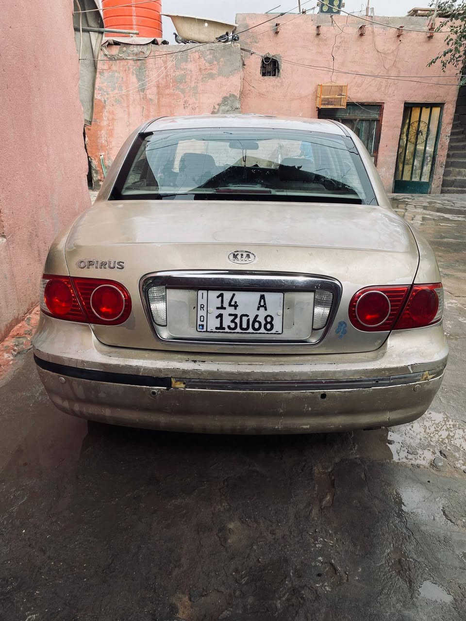 سيارة للبيع رقم نكليزي
*********** البصرة, العراق
