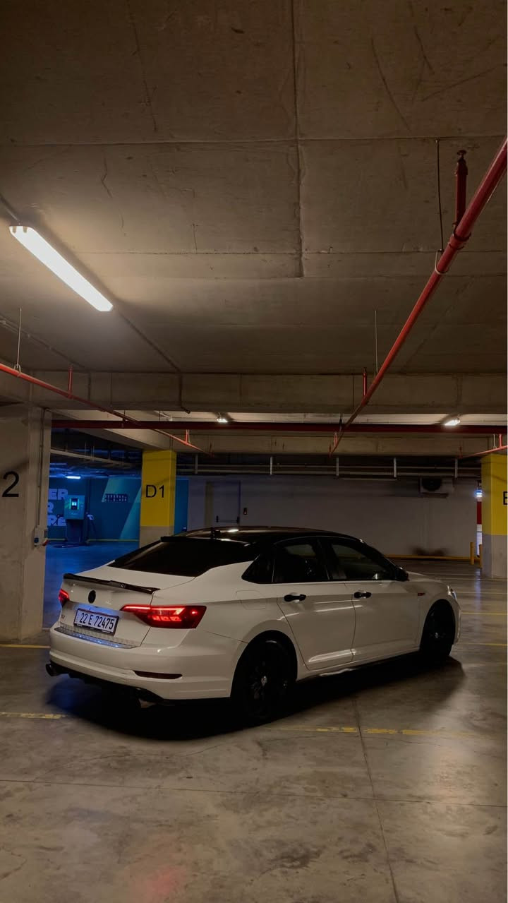 Jetta gli 2021 
70,000 mile 
صبغ 2 و نيف 
بدون دواخل
ايربك سليم 
145$  و مجال
 0751 056 2769 دهوك, العراق
