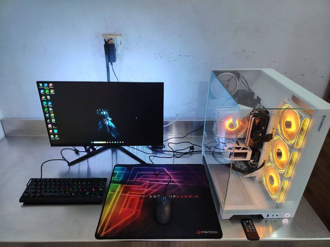 سلام عليكم PC للبيع جديدة 
مواصفات 
PSU DEEP COOL 600W PF600
MB ASUS B450 TUF Plus Gaming
AMD CPU RYZEN7 5700X TRAY
DEEP COOL GAMMAX AG400 WHITE
DDR4 16GB (2°8GB) 3600 ADATA XPG RGB D35G
NVMe WD BLUE SN5000 1TB 5150mb/s PCle 4.0
ASUs Dual RTX4060 BGB OC XLR-8 RGB DUAL FAN WHITE
السعر مليون 200 وبيهة مجال للشراي 
ول pc بعدهة بلضمان وجميع القطع وياهة الكارتون مالهة
***********
