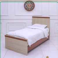 سرير نفر • خشب • ٩٠×١٩٠