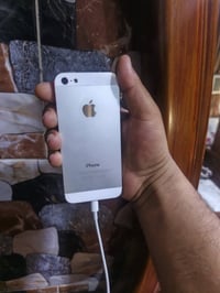 إيفون s4 كلش جديد ووياه شاحنته الأصلية رايده ب٦٠ مكاني بغداد البياع 07...