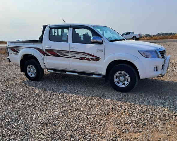 هايلوكس فور ويل موديل 2012 جديدة كير عادي رقم اسليمانية سنوية جديدة تحويل ثاني يوم مكان
***********
