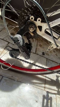 حجم 27.5🤍. عكرب 6 نمر شيمانو🔥.  بريكات ماركة شغالات ثنينهن🤍.  كشن طبي🔥...