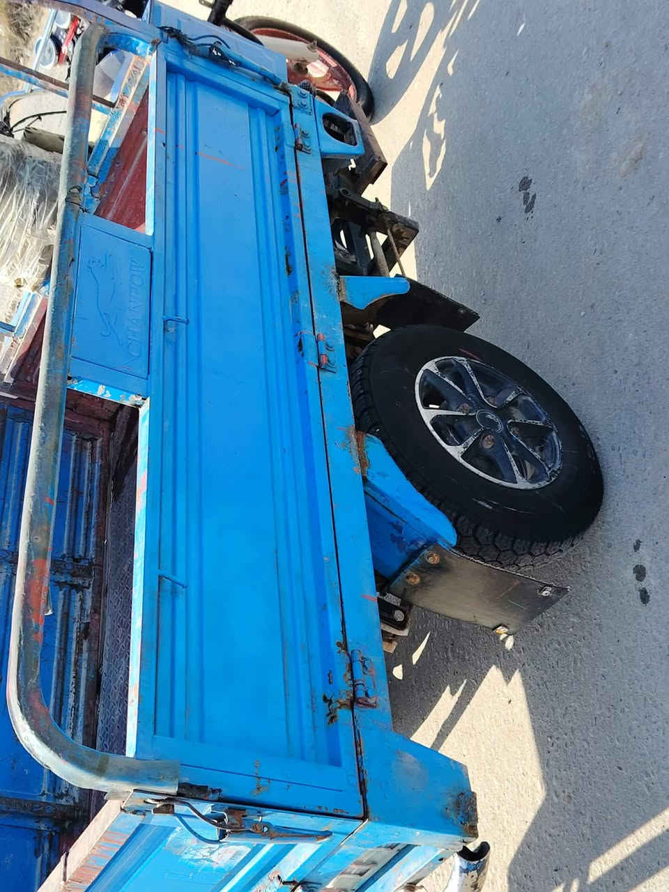 دراجه للبيع 2021 محرك ما مفتوح مبدل بيه بس كلتشات رقم سنويه رقمها انجليزي سنويه ثانيهد اداور ثاني يوم باسمك دراجه نظيفه*********** هذا رقم الجهاز الادنيه يشتري
