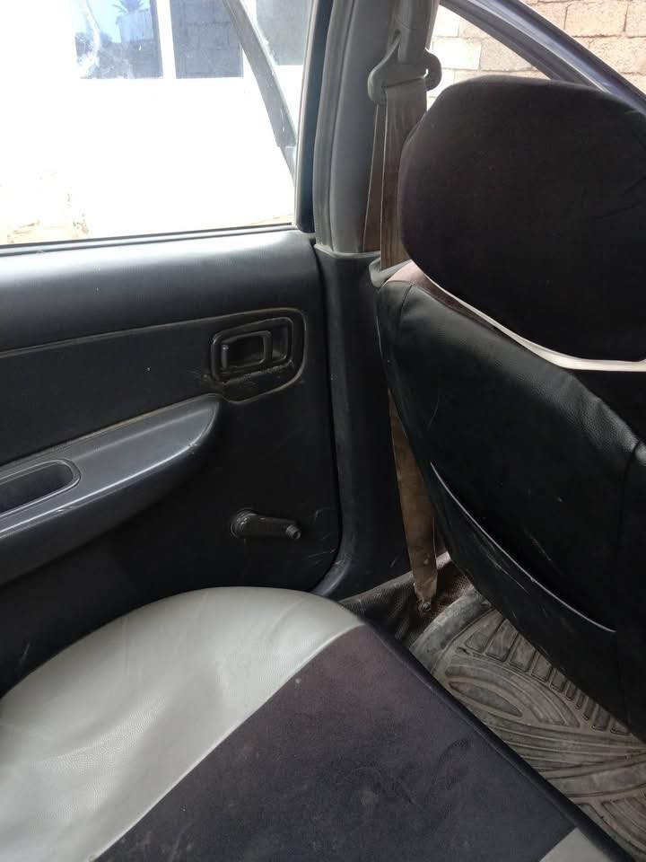 السلام عليكم للبيع نيسان سني موديل 1997كير عادي محرك 18قبق اسود نوزل. مو كابريته فول عادي صدر جديد كهربياته شغاله من الطول لطول سياره جاهزه فقط تبخير قليل بلمحرك  سياره جارده فقط  داخله جلد ونضافه فول. تايرات جدد بيع او مراوس حسب القناعه والسعر 37 مكان تكريت العلم   علماا  رقم بغداد مشروع وطني تتحول بتكريت   تحويل مباشر فقط
***********
