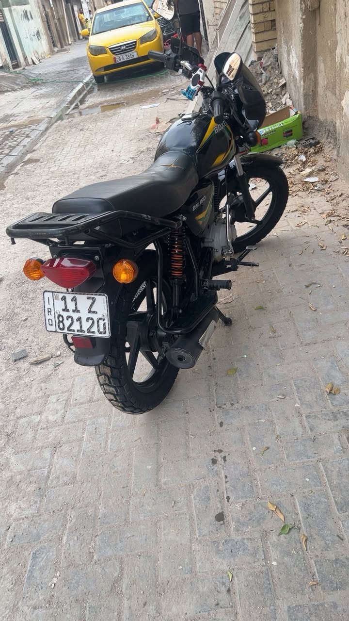 السلام عليكم دراجه كلاسك مديل 2023شهر 12محسوبه ع 2024دراجه نضيفه وبسمي تحويل ثاني يوم بيهه الاستيك ولف نضيفه الدراجه اي نقص مابيهه وما مشتغله دلفري ابد سعر مليونين 150وبيهه مجال حك الجيه ‭

‭٠٧٨٣ ٨٧٥ ٥٣٦٣‬
