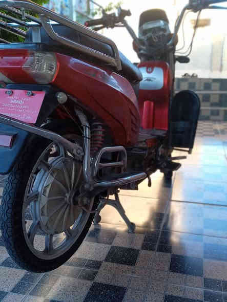 متاح بايسكل جديد 
البطاريات جدد عل الفحص
السع. ر 500.000
اذ مراوس ماطور شحن جديد نتوالم عل الفرق 
رمادي الصوفية  ***********
