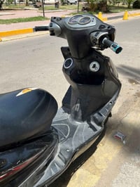 دراجه سكنس فحل كابريتر للبيع دراجه نضيفه نكره سلف شغاله بس جانت متروكه...
