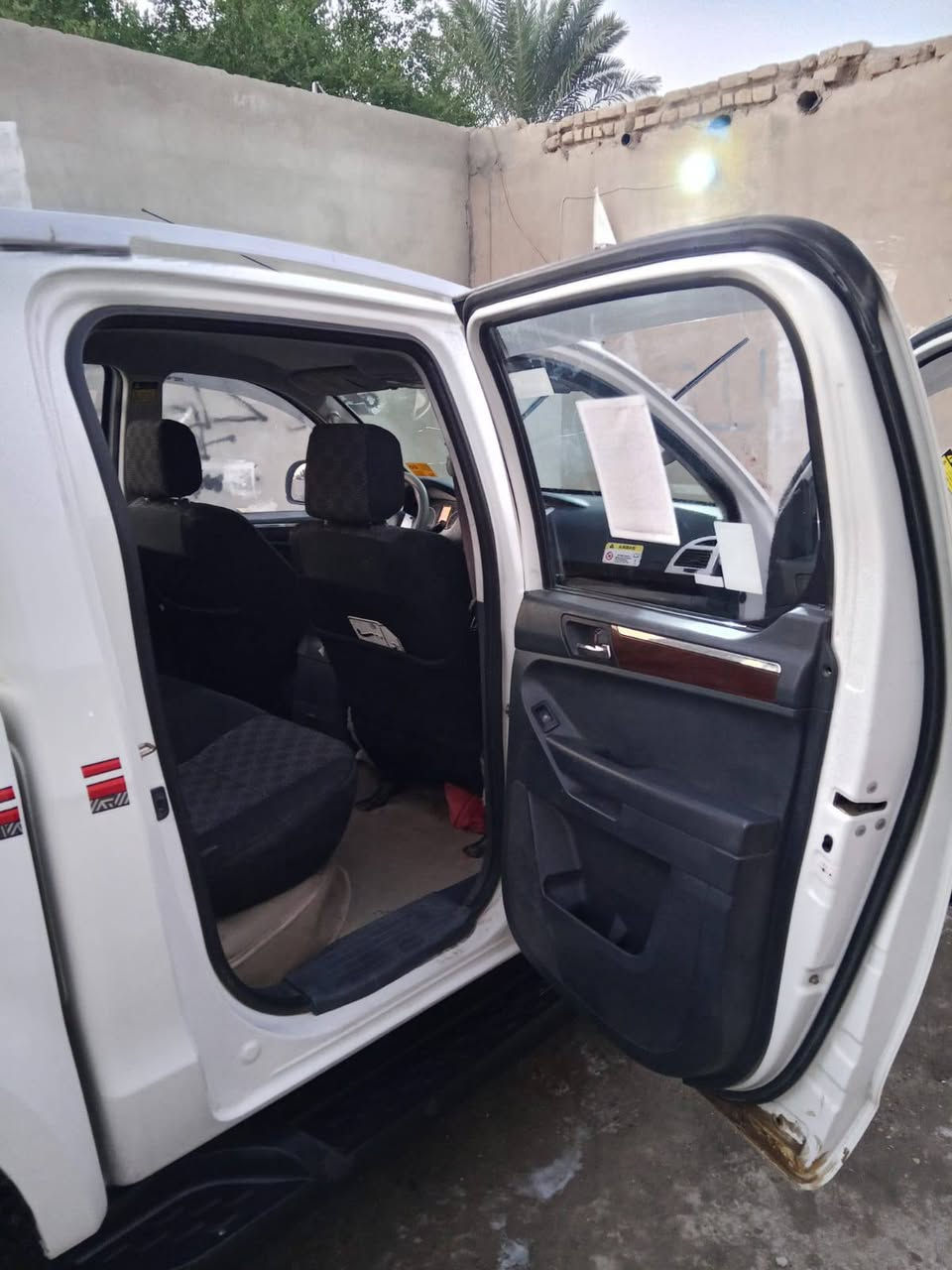 سلام عليكم بيكم فتون 2017رقم بغداد نكليزي باقي بس ستلام سنويه ل29 تخم تاير حداديه تبريد تدفئة كير محرك ماشيه  95الف حقيقي سياره جاهزة خير من الله مكان واسط الكوت سعر 88وبيهةمجال *********** //***********
