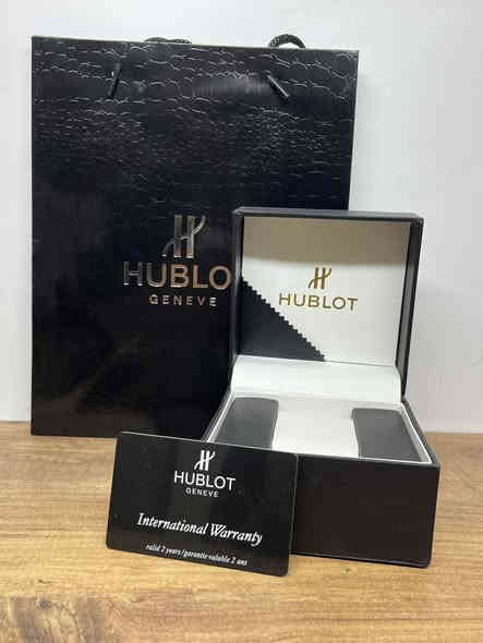 متوفر علب ماركات كامل ملحقات مرفقات الماركات المتوفره ( هابلوت ، اورينت ، اي بي ، دانيل كلاين ، رولكس )
متوفر علب فقط من غير ماركات (برتلنغ ، ارماني ، وغيرهم ) الاسعار خاص رجاءأ وتساب ***********
