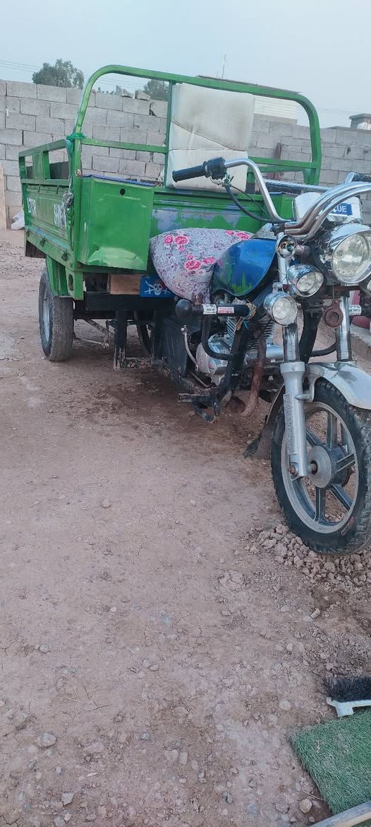 سلام عليكم ستوته موديل 2020 محرك 24  مكفول وما مفتوح نقصه بس باتري  وجوزه ويشتغلن الكهربايات بيه تلحيضات قليله ستوته وراق كامله كمرك مدفوع  كامله   مكاني تقاطع نهروان سعر 1250وبيه مجال  
رقم ***********
