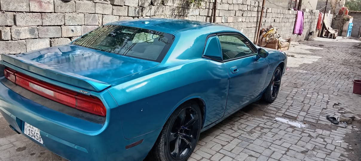 جالنجر 2010 مكينه 3600 
تخم تاير جديد
سياره جاهزه
مصبوغه عام
سعر 95
عنوان بغداد المعامل
***********
