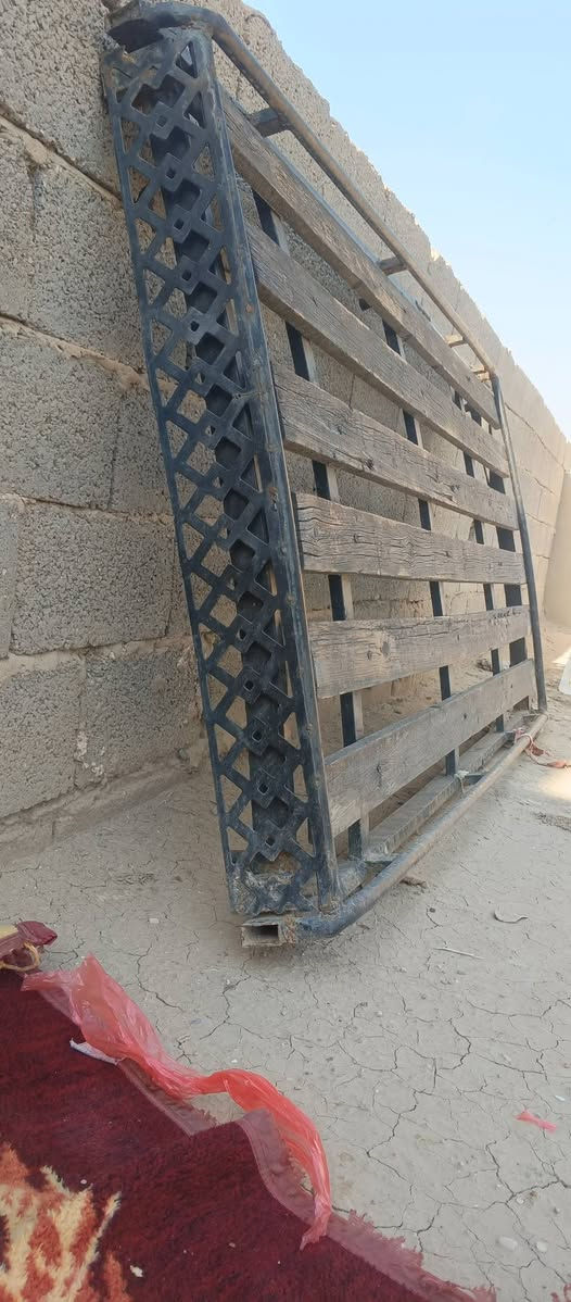 سلام عليكم                                                            سيبايه اللبيع حديد مال جيب 94                                         توصل على رقم ***********
