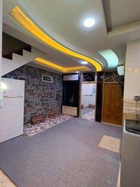 بيت مساحة 100 م  6.60 * 15 زراعي  طابقين  الموقع  الزعفرانية على طريق ...