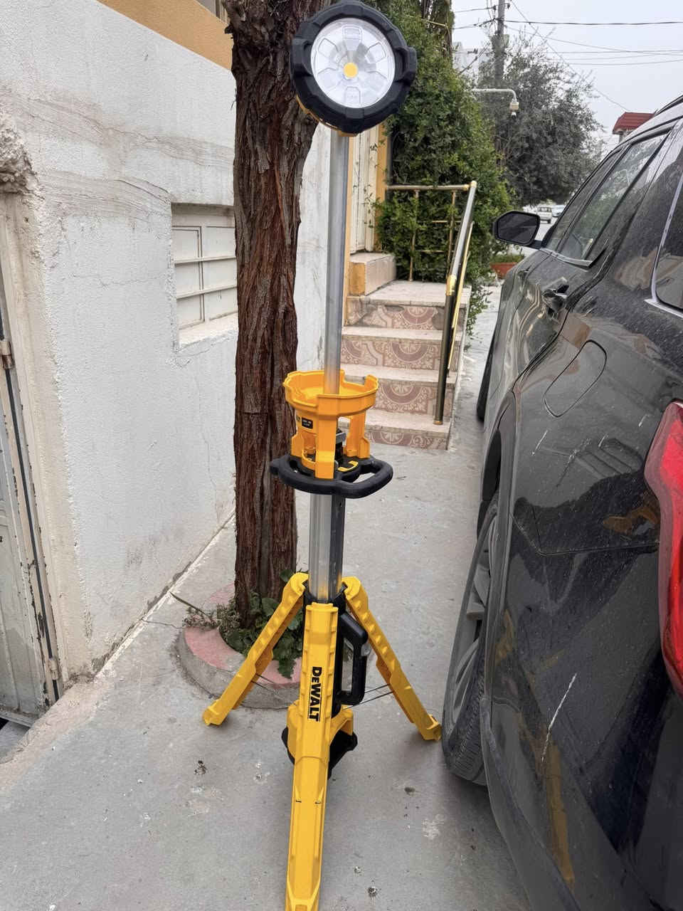 سلام عليكم اخوان 
عيد فطر مبارك وكل عام وأنتم بألف خير 
لايت ديولت DEWALT  اصلي كلش نضيف للبيع شحن 
توصيل متوفر 
*********** 📞 واتساب

