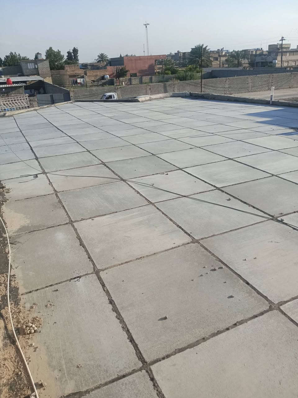 يالله السلام عليكم،، إعادة نشر، 
بيت في الدوانم الشعله خلف سجه، زراعي سند25
كامل خدمات بشارع بيت عنيد
مساحه 550 متر واجهه 13×46
3 غرف نوم
حمام 2
مطبخ جبير+ مطبخ صغير حار
استقبال
حولي 
هول
بيت بنا2025،،، نقص كاشي وابواب خشب
سطح شتايكر
ترك عدد2،، يرهم مراوس،،،، ***********
