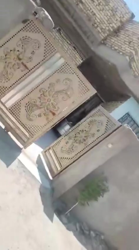 🏡 بيت كامل للبيع – حي المستقبل
📍 الموقع: حي المستقبل، قريب على مدرسة المستقبل.

📐 المساحة: 340 متر.

🛏️ يحتوي على 3 غرف.

✅ البيت مفتوح ومنوّر ومن جميع الجهات.

💧 الخدمات متوفرة:

- ماء
- كهرباء
- مجاري بشارع
- إنترنت ضوئي
- جميع الخدمات متوفرة بالمنطقة.

📄 السند: سند 25.

للاستفسار أو المعاينة، يرجى التواصل على الرقم ***********
