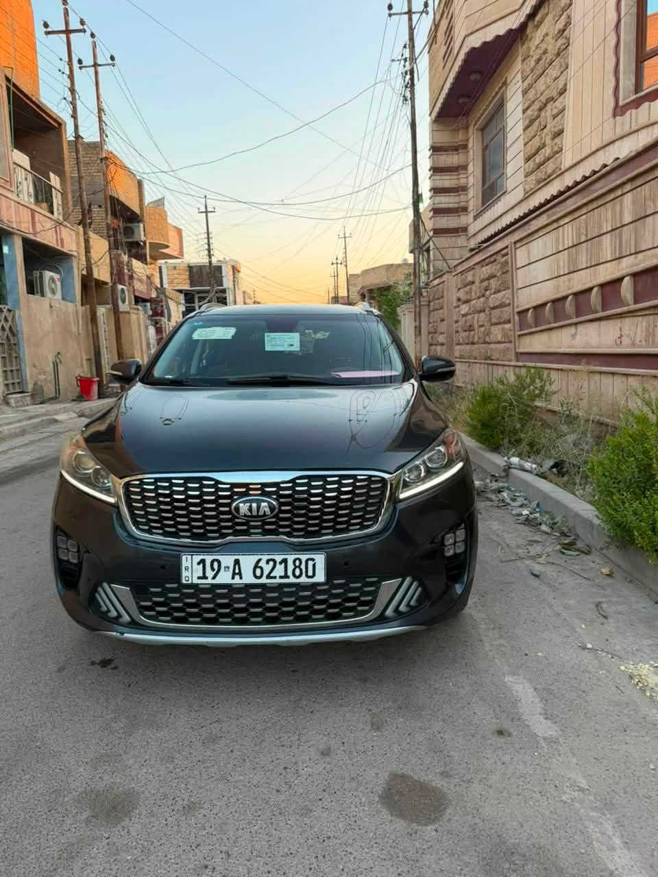 للبيع سورنتو موديل 2019 وارد امريكي حادثه طخات بدون دواخل جاملقات بيها 4مكانات صبغ اماميه وباب محرك 2400 محرك وكير مكفولات 7راكب شاشة تخم تاير صدر تبريد سيارة جديدة رقم كربلاء بسمي سعر 133 ورقة مكان سيارة بغداد الرصافة رقمي ***********
