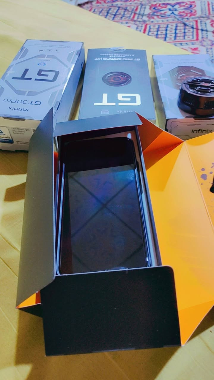 سلام عليكم جهاز ان فنكس gt30برو وياه لفريز مالته
جهاز قطعه نضيفه لستخدام 3اسابيع بسعر350الف 
عنوان البصرة رقمي لتواصل ***********
