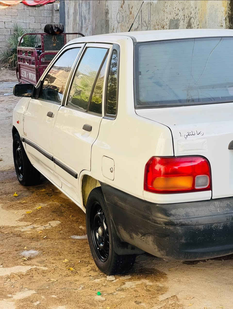 السلام عليكم سايبا موديل 2011 للبيع سياره معمره الدواير فقط مكينه كير حداديه تخم تاير تبريد كله كفاله ماشيه 177 الف  رقم بصره بأسمي السعر 38 وبيها مجال شي قليل كلش. عنوان بصره ابو الخصيب ***********
