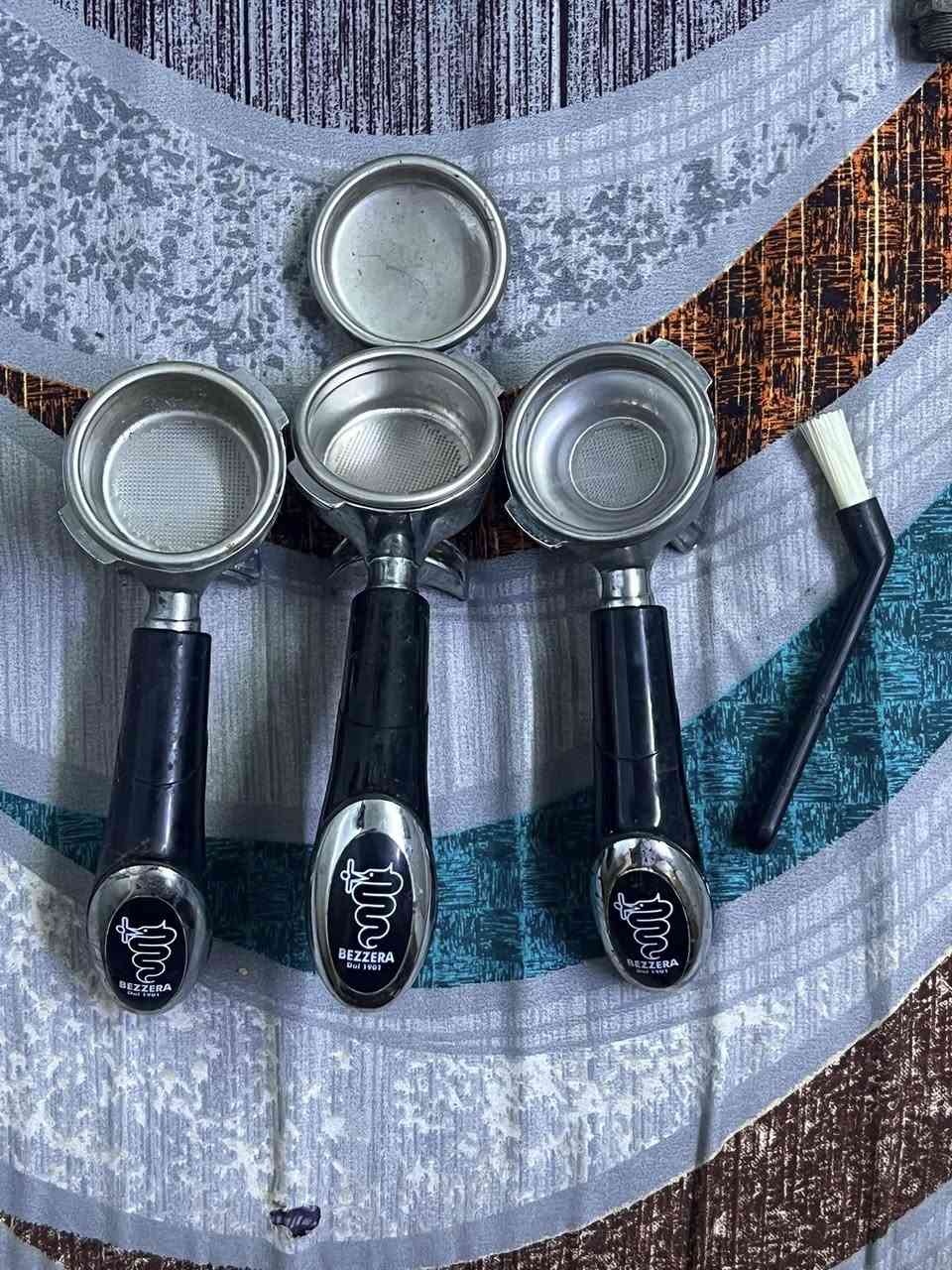 السلام وعليكم للبيع جديد  ‭0771 748 3406‬
