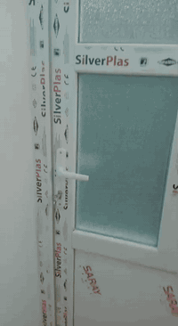 بيت للايجار طابقين 3 غرف نوم 3حمامات وصالة ومطبخ وماطور وسخان وخط مولد تكريت الديوم مربع 3000جهة التشجير السعر 300 والبيت جديد زيرو علما اني صاحب الدار مو دلال اتصل *********** مساحة 100 متر
