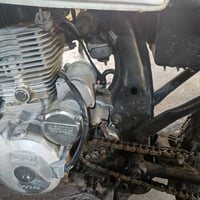 موتور • ٥ سرعات • ٢٠٠ حصان
