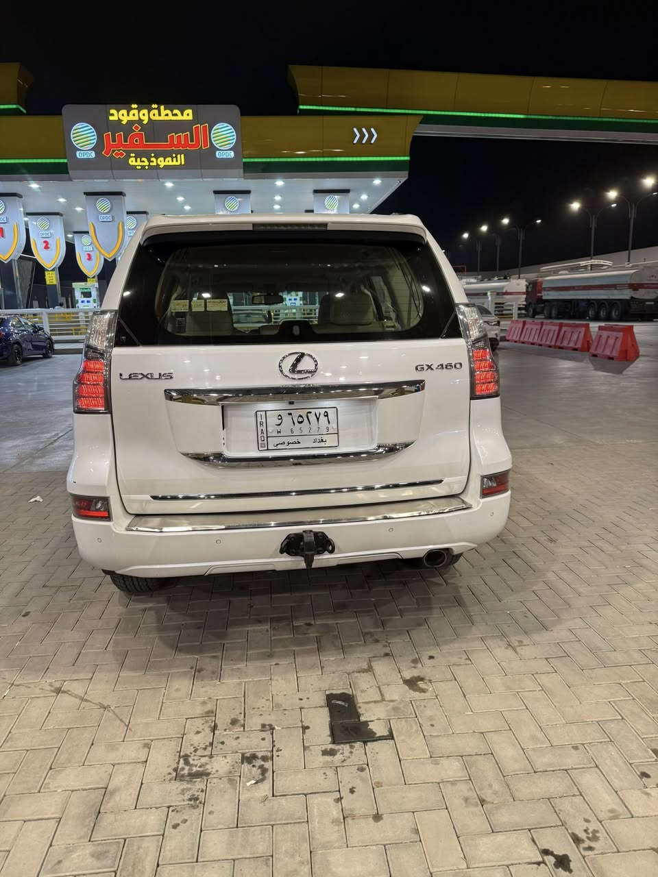 لكزز GX460
موديل 2018 
مواصفات 
جكات 
شاشات 3 بلادي
رادار امامي جانبي 
كشنات حار بارد ثنين كراسي 
كشن سايق خزن ميموري 
ستيرن كهرباء
تشغيل عن بعد 
فتحه في السقف
بصمات ثنين 
سياره خليجي
السعر 335
مكان السياره بغداد
***********
