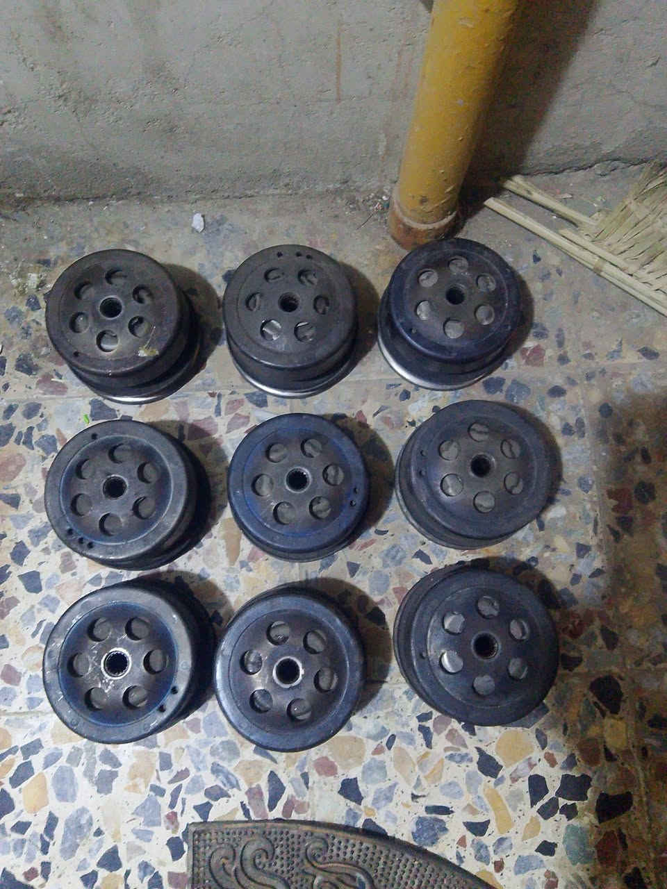 السلام عليكم 
مكينه كايمة بس دخان فقط 
كلج خلفي اصلي محتاج بس بنز 
كلج امامي


**إذا كنت صاحب هذا الإعلان وتريد حذفه لأي سبب، رجاءا أرسل رسالة إلى الدعم الفني**