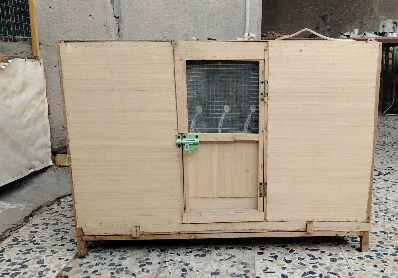 حاضن افراخ البيع مستعمل قليل    
كامل درجه اوله  
القياس الرتفاع 70
العرض متر 
النزال 50 
مفرغه السحب الهواء الفاسد وغاز الامونيه 
وطوافه ماي 
وتور ناعم ضد البگ  
وسيم بيارسي ارضي
ومجر تنضيف   
نقص متحكم ومصباح حراري  فقط 

الماعرف قيمته وسوگهن الا يتعبنه ويكسر سعر 

السعر خاص 
العنوان العماره حي الوحده السلاميه


**إذا كنت صاحب هذا الإعلان وتريد حذفه لأي سبب، رجاءا أرسل رسالة إلى الدعم الفني**