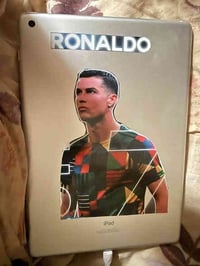 ايباد 9 للبيع بسعر 190ذاكره 64 يف كلش بس بي طبع بشاشه مال اصبع مال لعب...