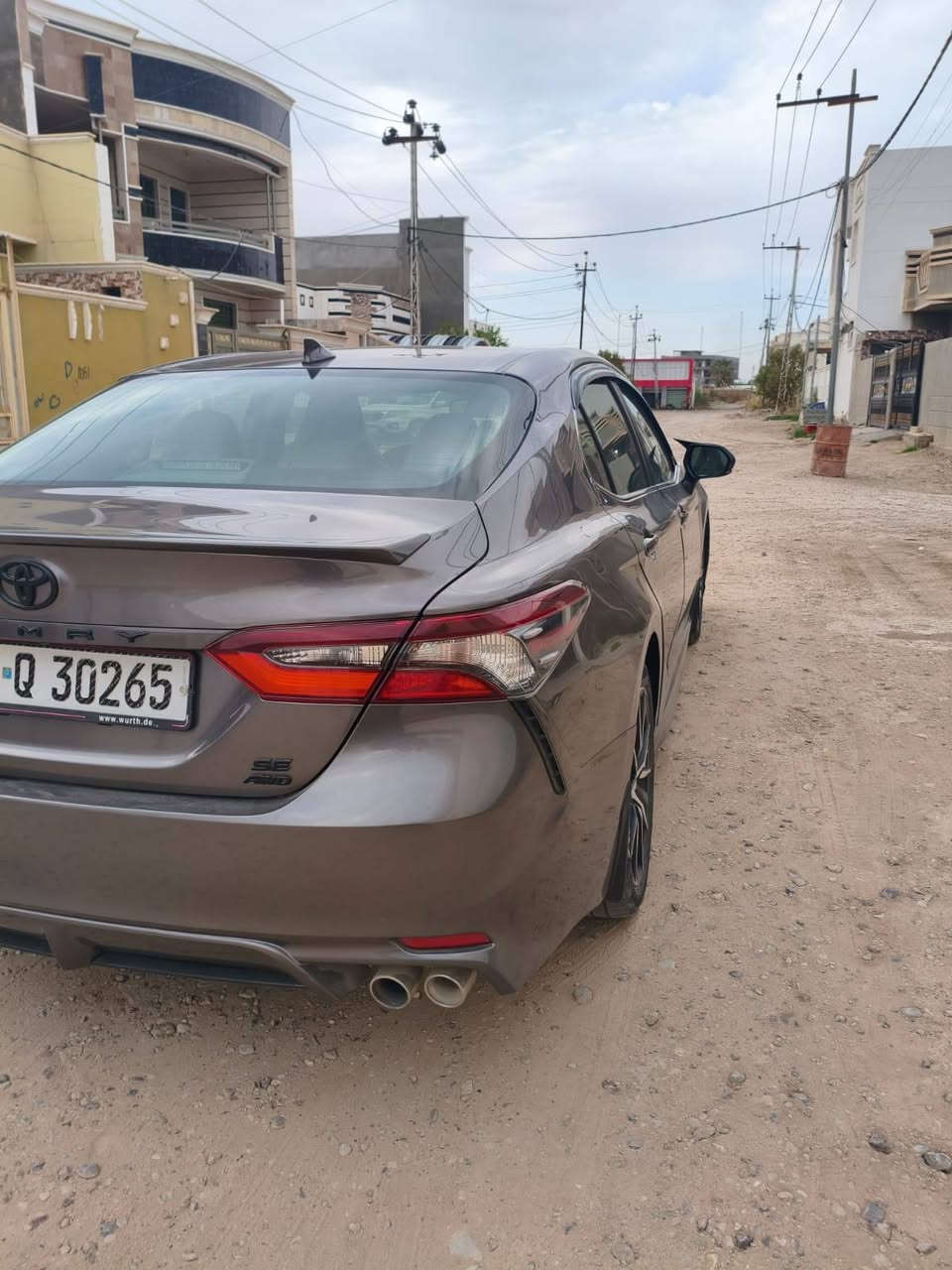 (للـبـيـع)
نوع السيارة: (تيوتا كـامـري )
موديل السيارة : (2024)✅
وارد السيارة : وارد امـريكـي 🇺🇸
فئة السيارة : (se) ✔️
ممشى السيارة : 60000 (كيلومتر)

مواصفات السيارة:  تكون مواصفات (من عدا فتحة السقف)…من كشن سائق كهربائي و كشنات الامامية السيارة تكون تدفئة وداخلية جلد  بلاد 
شفتات ستيرن تحكم كامل في مقود السيارة شاشة لمس تكون من ثلاث أنظمة قيادة فتحه سقف … وباقي الموصفات المعروفة لفئة السيارة تكون اعلى فئة (SE) بيها  موصفات  هواية 

حادث السيارة: بسيط قطعة وحده البنيد فقط الباقي كلها مكفول 
 
السيارة في حالة جداً ممتازة مابيهة اي نقص  سيارة نصبتهة هية سوالف بل صور وخير من الله سياقتهة استعمالهة…
للاسفسار الانتصال على الرقم الاتي 
السعر 21000 بيها مجال

***********
