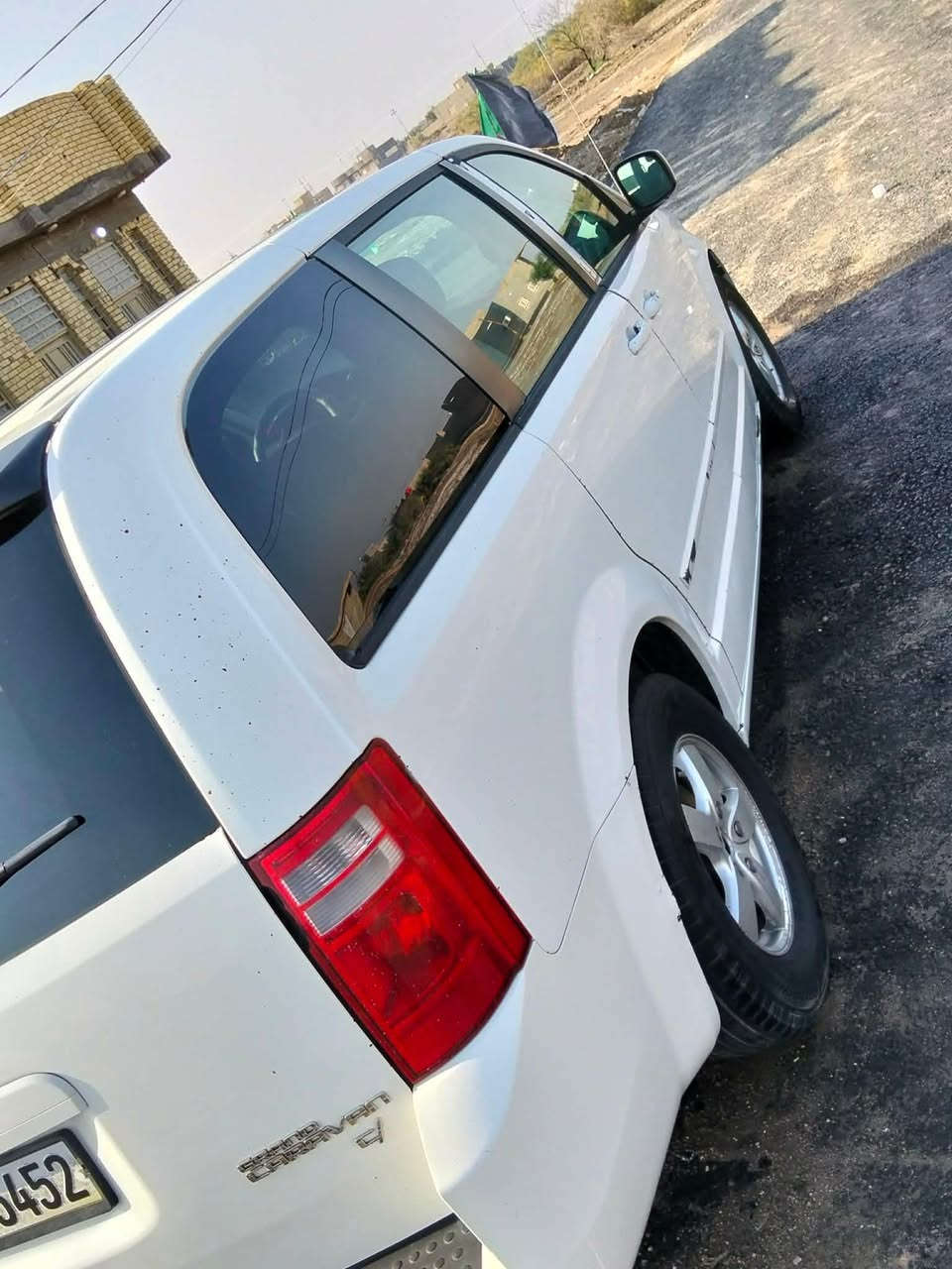 كرفان 2010 مكفوله من الضربه والصبغ جاهزه ونضيفه للأخير أربيل راعيها بل ناصريه السعر 105وبيها مجال رقم الهاتف *********** ناصرية, ذي قار
