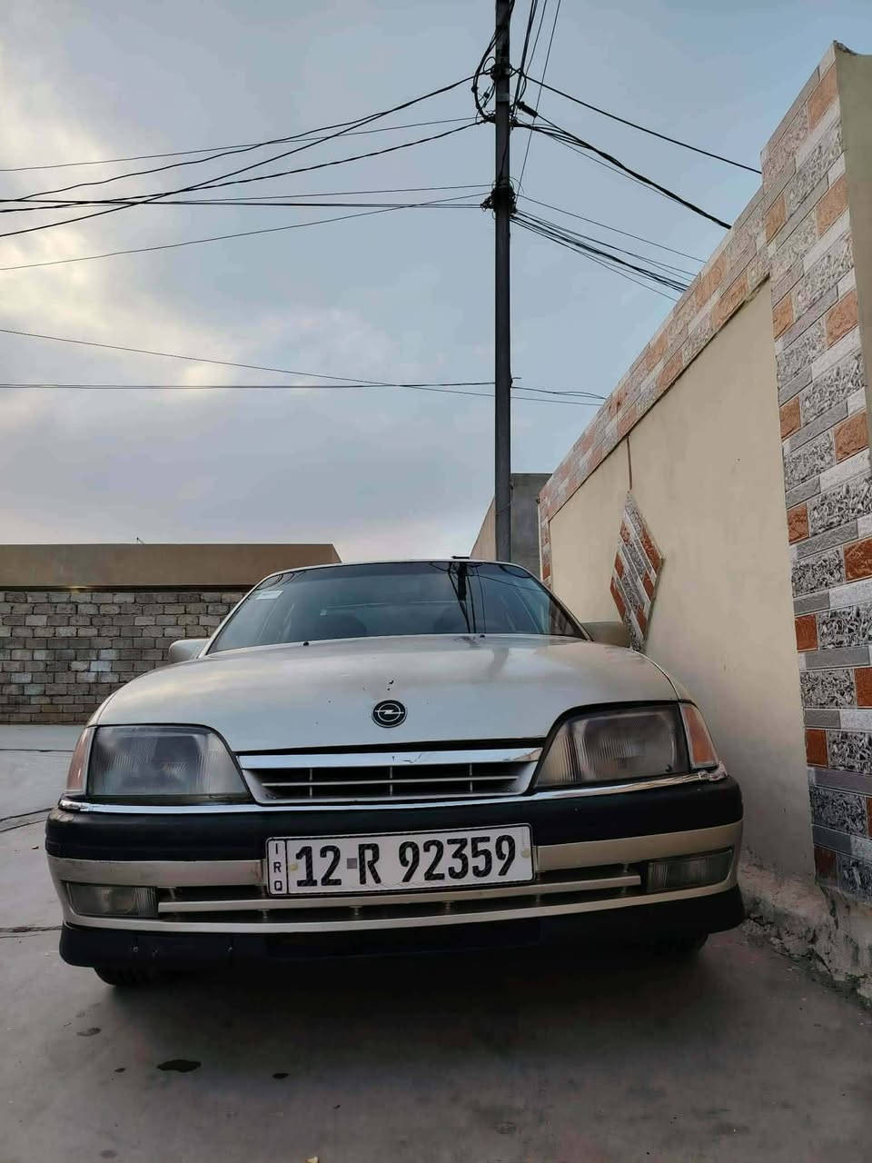 اوبل اوميكا 1992
حجم 26 محرك 2.6 تعمير جديد 
فول اوتوماتيك 

رقم انكليزي هزة جديدة

شرط التحويل 
السعر 28 العنوان موصل 

*********** المو شراي لايتعبني
