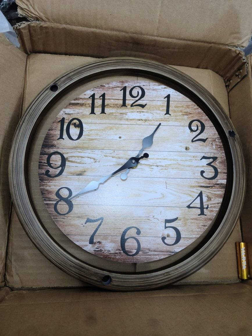 اول تم ٣٣ كلهن
 مصباح بوهيمي 1
ساعة 1
حاملة كلنس مطابخ 1
ارسل رقمك وعنوانك 
*********** واتساب
