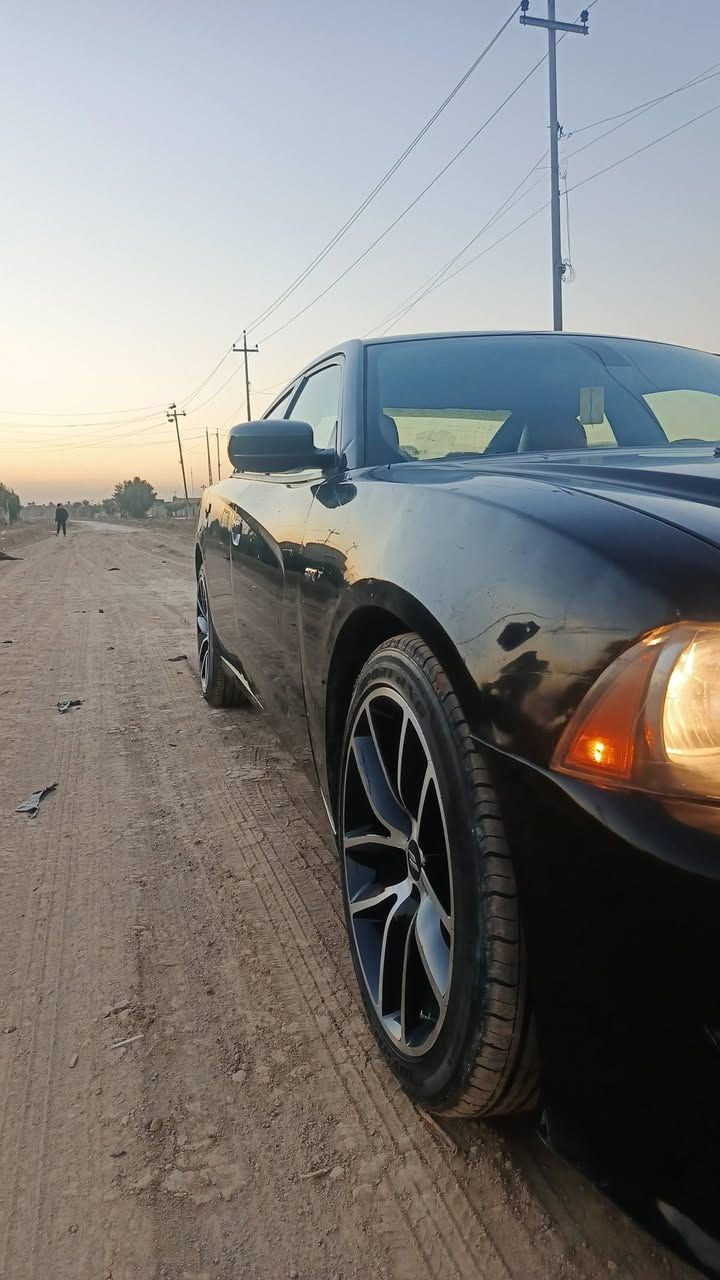 جارجر موديل 2014 للبيع حادث 3قطعه 
فول مواصفات 
گير طياره 
گير محرك كفاله شاشه گبيره 
بابل الحمزه الغربي
الرقم *********** ابوعلي
