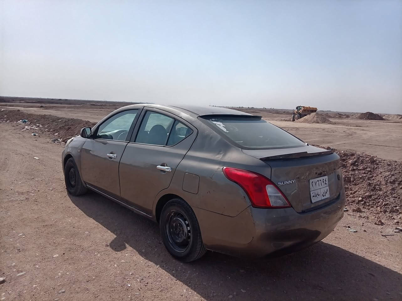 يالله نيسان صني لبيع سياره بدون بدون بيهه بس لوحات بدون سنويه مكينه كير تبريد حداده مكفولات والله العظيم سياره حلوه عوزه بس لايت واحد وبك لايت واحد ول يده مال لماسحات عطلانه بس لعنوان بصره سعر ٣٥ بيه مجال قليل بس مال تقدير ***********
