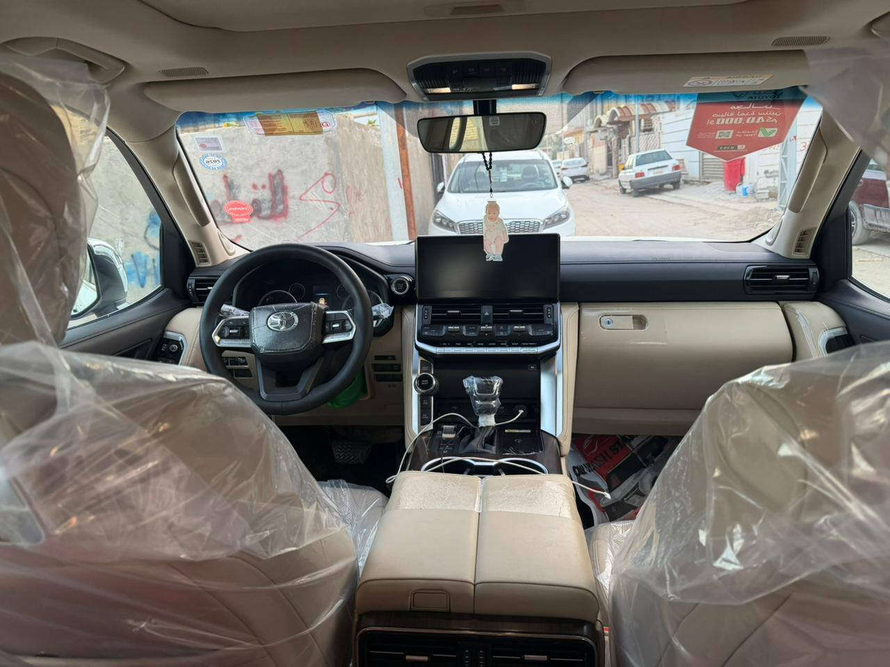 السلام عليكم لاندكروز سياره جديده (2022)فوول واحد على واحد سياره ماشيه (93) سياره بيهه باب مبدل مال شركه بلادي بدون اي صبغ السياره GXR (توين تيربوو) بسمي رقم سليمانيه سياره على وضع الشركه سونر مرفق
السعر (61)$الف
كفاله من البارد 
مكان السياره بغداد 
لمعلومات *********** وتساب
