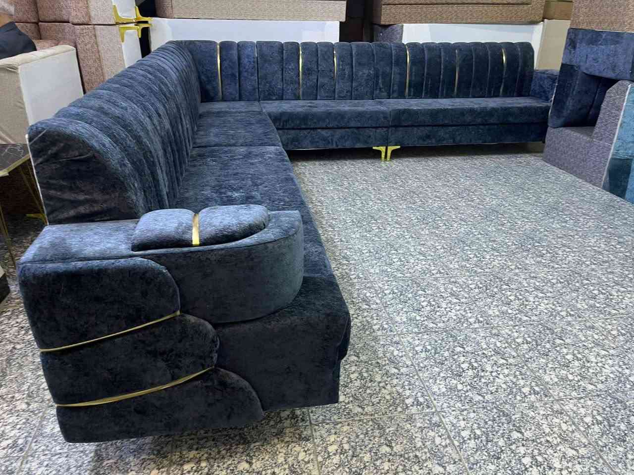 زبائننا الأعزاء 🎄
زبائن معرض بيروت للاثاث وصلتنا وجبة جديدة من التخم والديوان مختلف الموديلات والألوان اقمشة تركية خامات ممتازة اسفنج مميز اول خشب جام روسي بلوك اسود بلايود متانة عالية ودقة بالعمل زورونا بموقعنا الكائن في كربلاء حي العامل شارع المستوصف مقابل مركز فحص الوافدين للإستفسار ***********👉اتصال واتساب 
لسنا الوحيدون لكننا الأفضل 🥀🥀🥀
