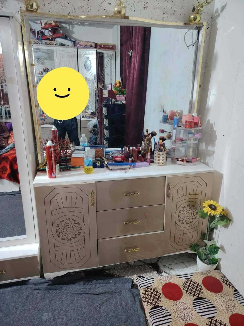 للبيع ١١ قطعه غرفه نوم تركي سعر ٥٥٠
فلوجة جسر ثالث 
*********** كورك 
*********** اثير
