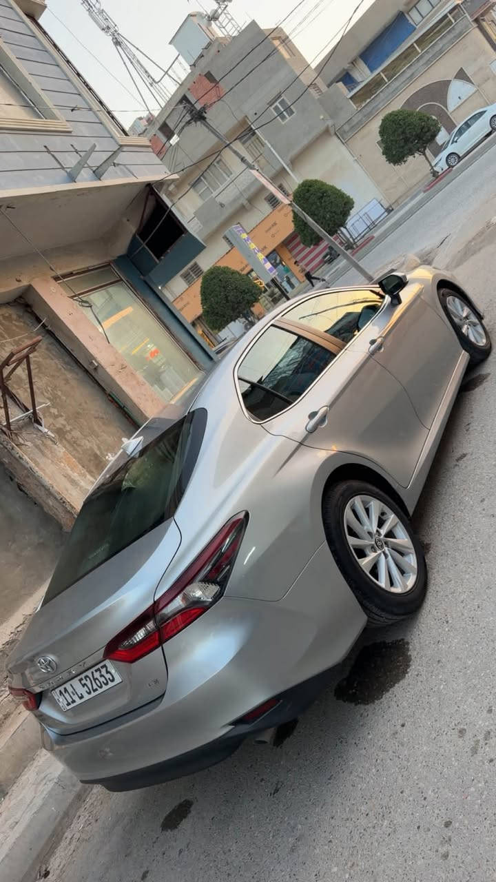 كامري ٢٠٢٢ LE
وارد امريكي ضرر بدون ايرباك رقم بغداد باسمي ماشية ٥٤ الف mil بيها بارد بسيط من جهة السايق 
السعر ١٩٨$ وبيها مجال 
مكاني بعقوبه المركز📍
***********
