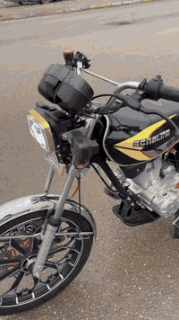 دراجه سولنيك 5گير 2024صفر محرك 200كبس ماطور اينقص مابي تشغيل بصمه وبي تحكم عن بعد يعني من بعيد يشتغل تجي تشوفه احلا من الصوره سعر 650شراي طب خاص او انتصل ***********
