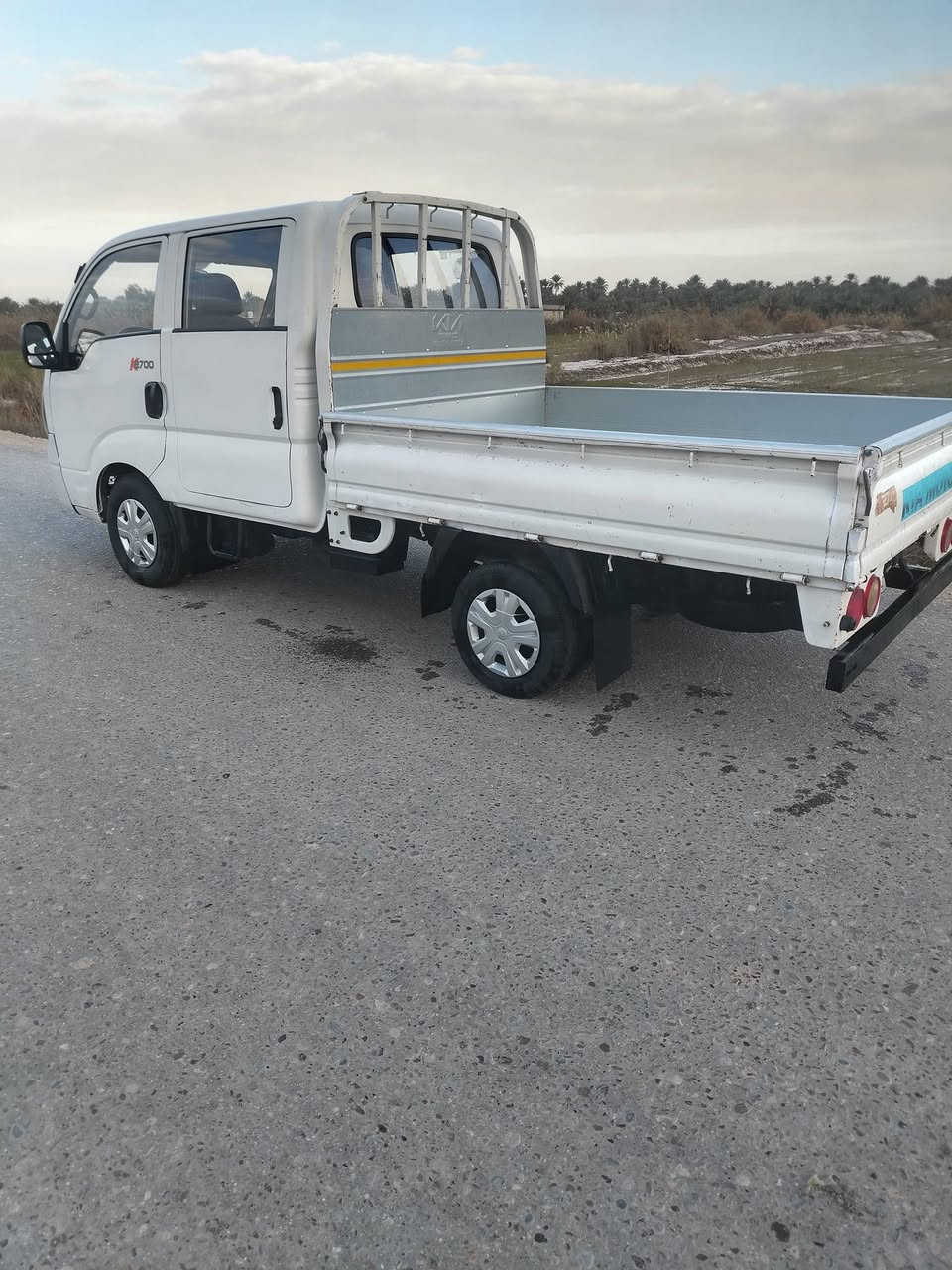 سلام عليكم ورحمة الله وبركاته للبيع كيه دبل قماره موديل 2017 رقم بغداد تحويل مباشر سنوية نافذه صارلها سنتين محرك كير اكسل رقم شاصي مكفوله كفاله عامه مكان كربلاء المقدسة ابراهيميه استفسار ***********.   ***********
