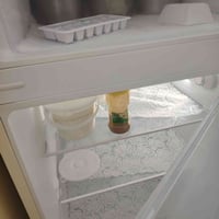 ثلاجه نظيفه لون حليبي ماتور بشرط الرقم 07504434176