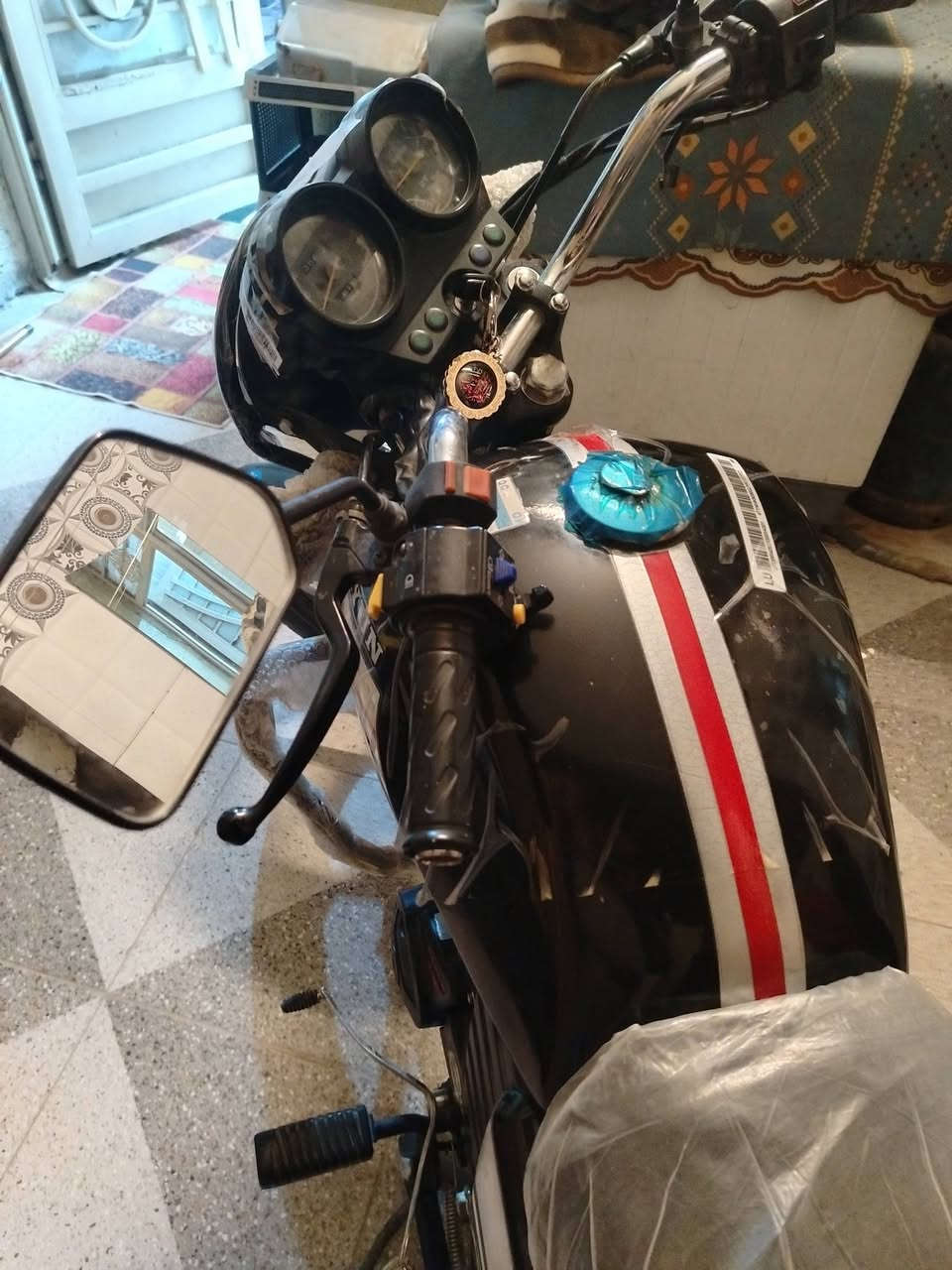 السلام عليكم من رخصة صاحب الكروب // دراجه دايوان موديل 20 اوراق اصولي الدراجه جاهزه من كلشي الحلال جديد تجي وشوف بعينك احله من الصوره سعر مليون و 300 مكاني كربلاء الحر  ***********
